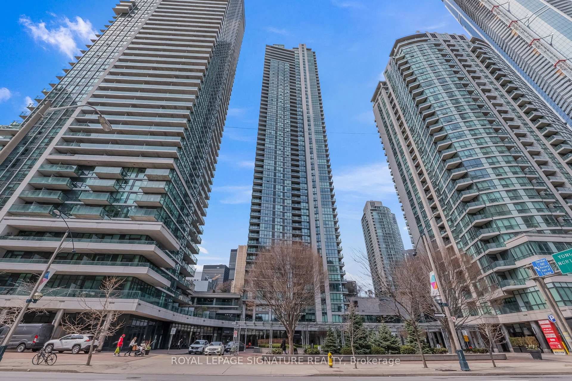 18 Harbour Street Unit 1801 - Condo photo 35 of 35 in Downtown Toronto / Waterfront, Ontario