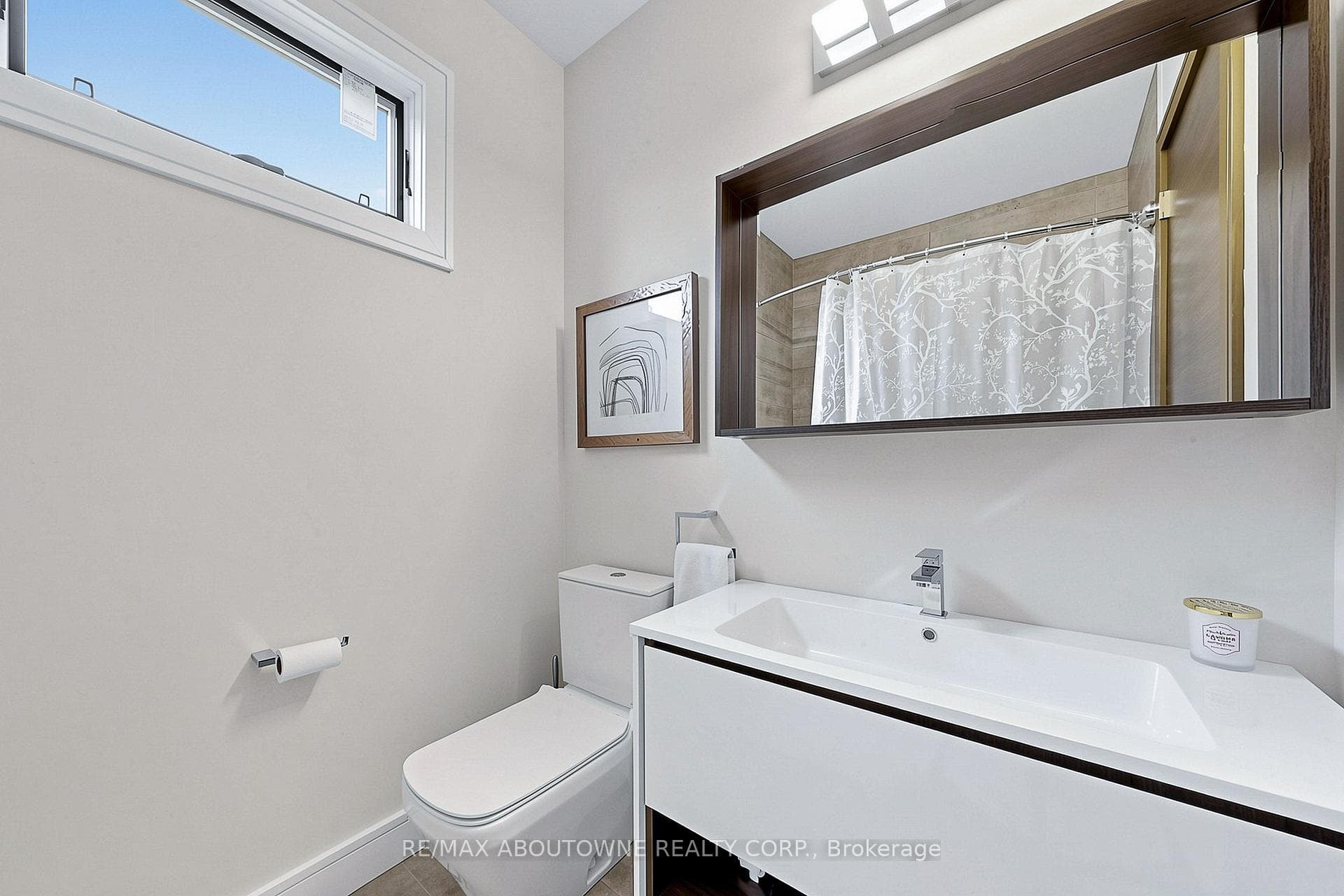 1364 Acton Crescent - Detached photo 35 of 50 in Oakville, Ontario
