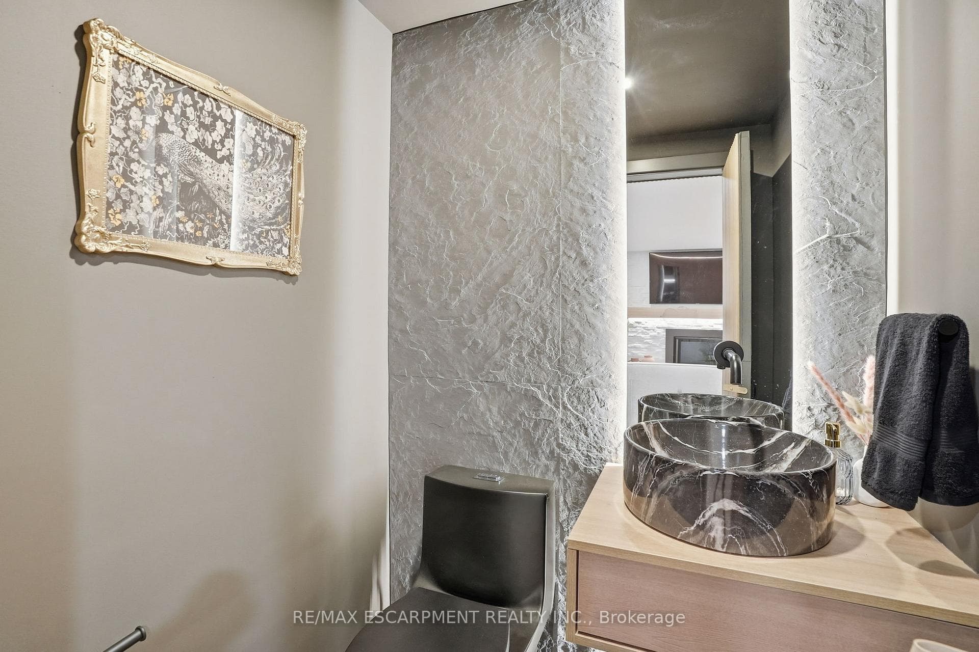 345 Rankin Drive - Detached photo 37 of 50 in Burlington, Ontario