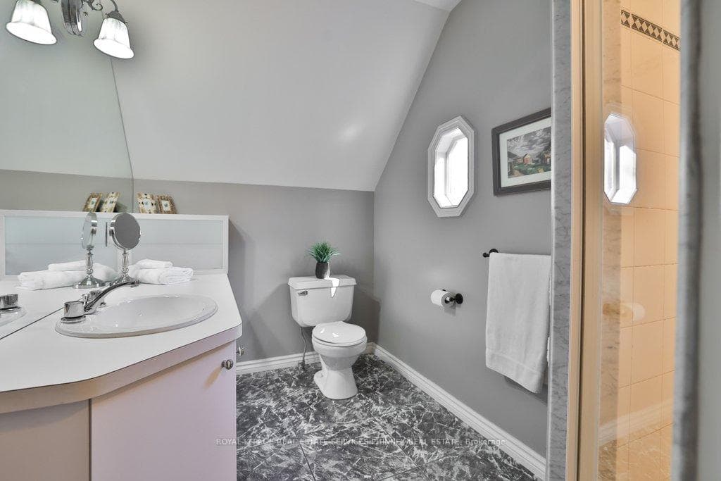 1244 Woodland Avenue - Detached photo 29 of 46 in Mississauga, Ontario