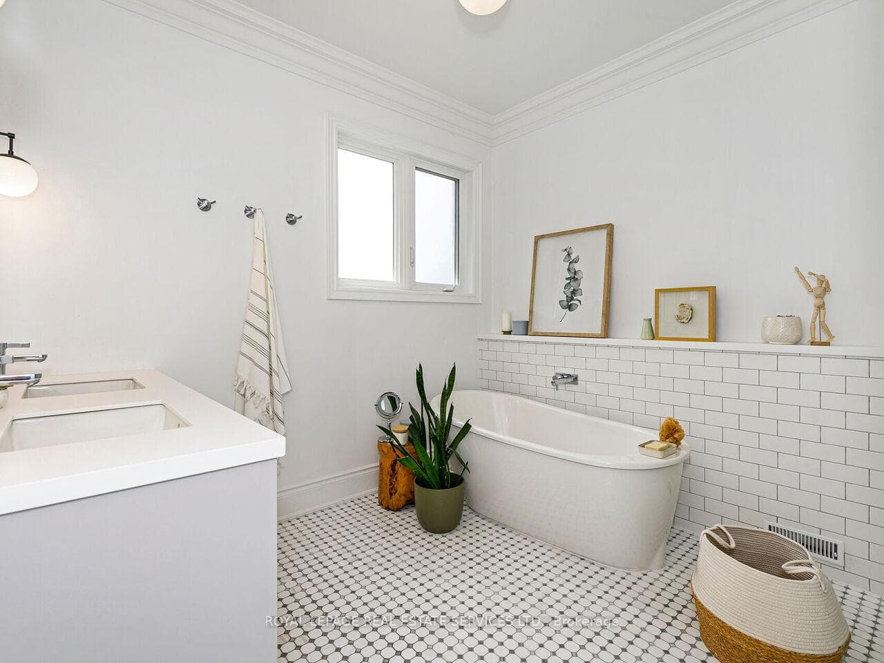 24 Jopling Avenue - Detached photo 21 of 47 in Etobicoke (Islington / Rexdale), Ontario