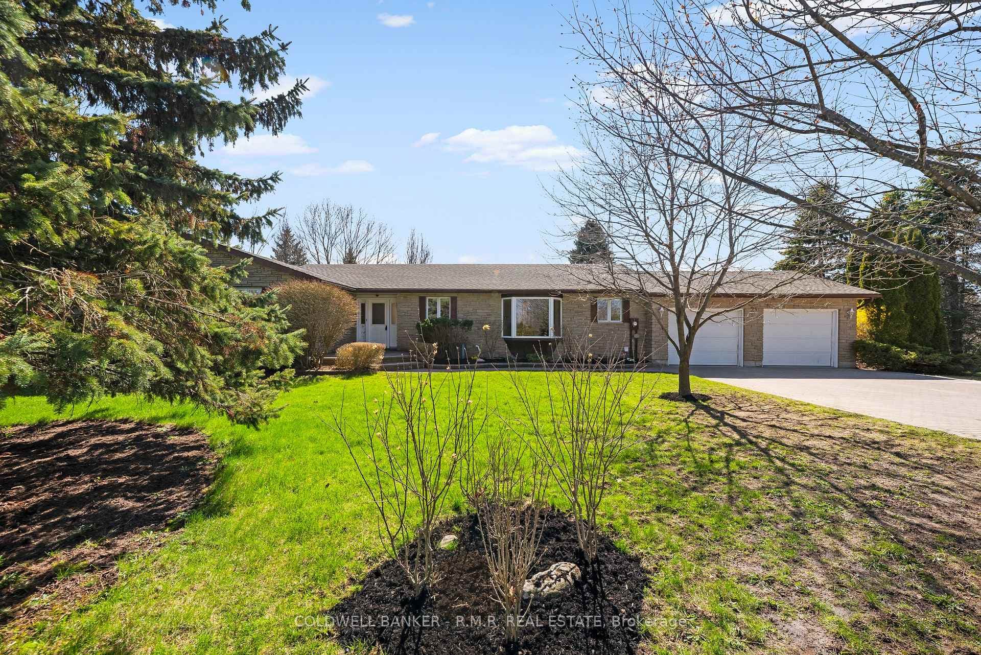 21 Skye Valley Drive - Detached photo 2 of 50 in Hamilton Township, Ontario