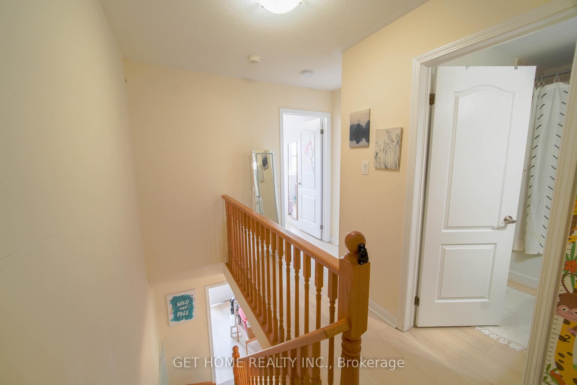 38 Suitor Court - Townhouse photo 10 of 20 in Milton, Ontario