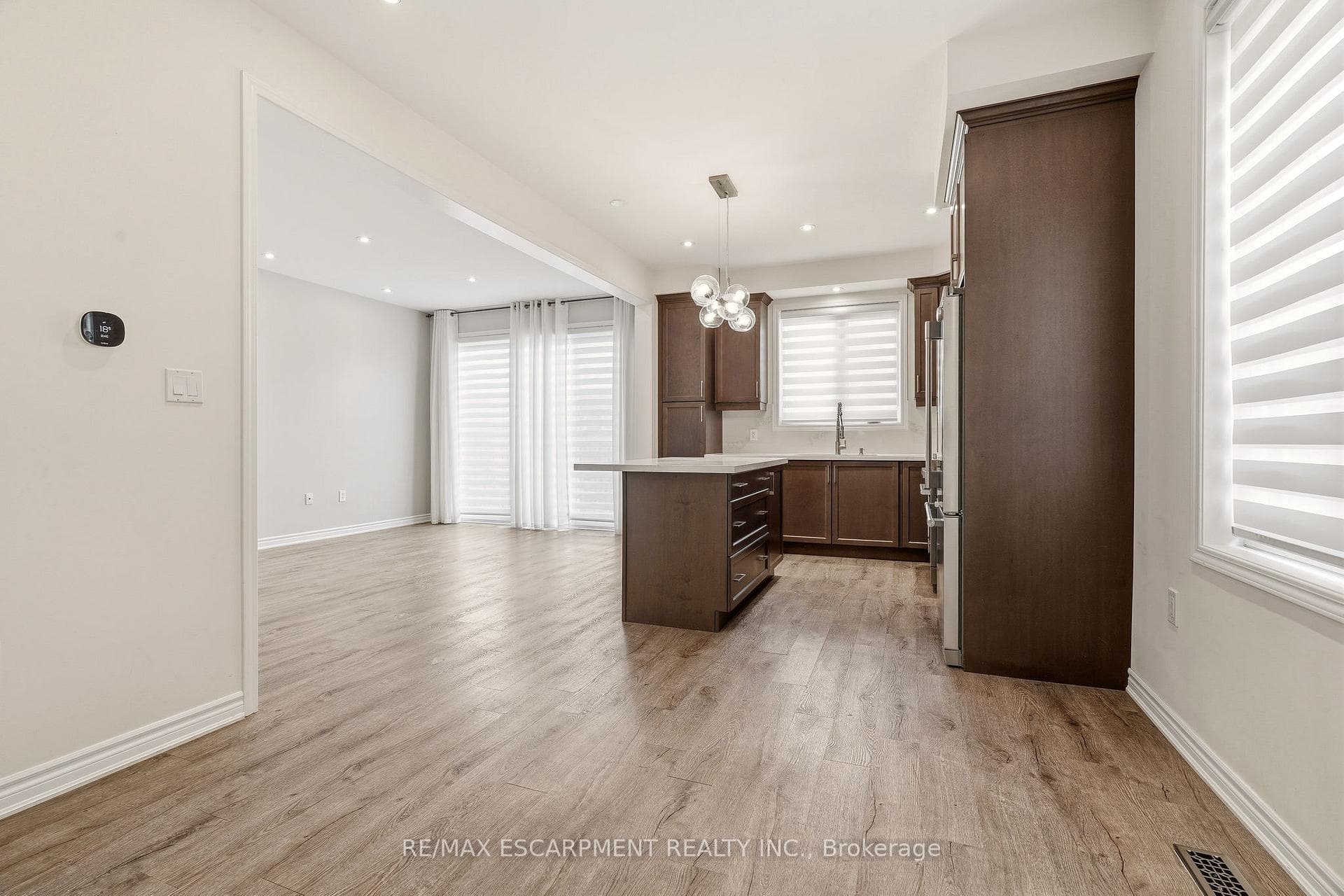 1364 Sycamore Garden - Townhouse photo 13 of 43 in Milton, Ontario