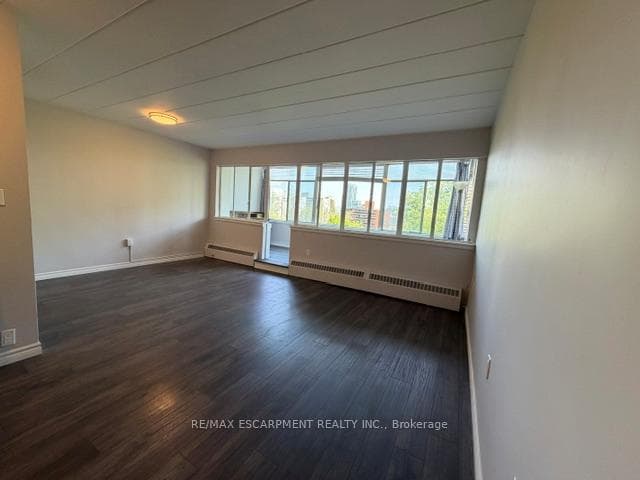107 St. Joseph's Drive Unit 404 - Condo photo 6 of 29 in Hamilton, Ontario