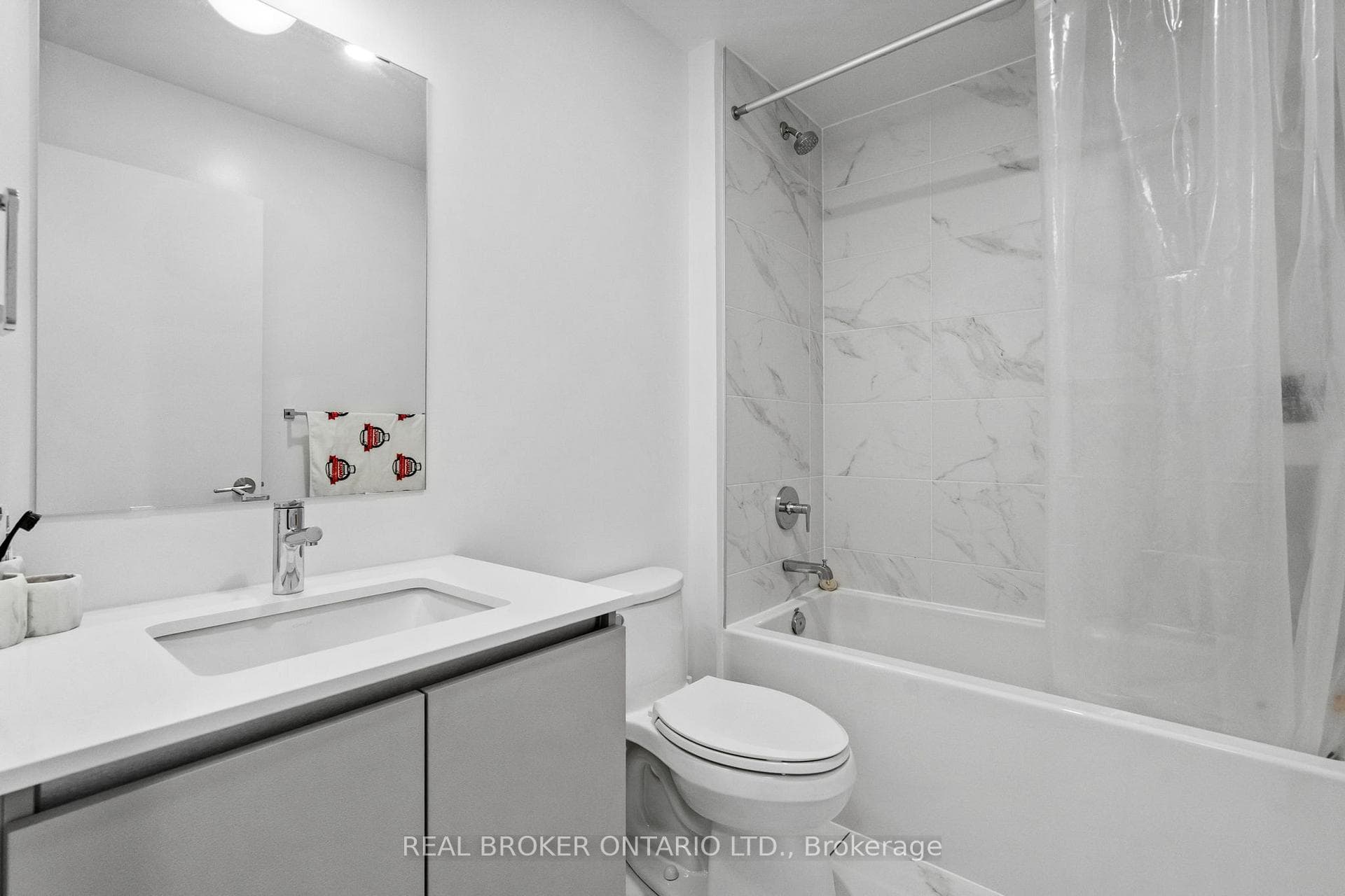 405 Dundast Street Unit 328 - Condo photo 28 of 33 in Oakville, Ontario