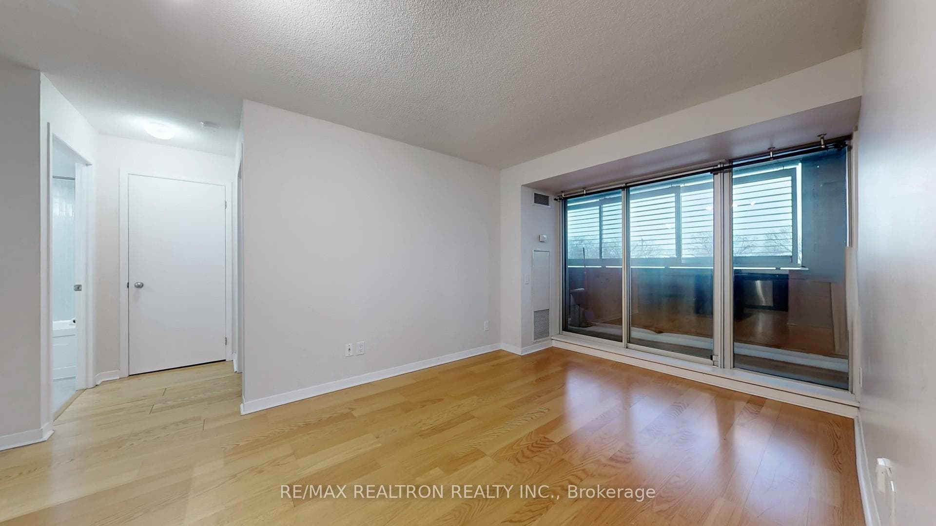 1050 The Queensway Avenue Unit 217 - Condo photo 15 of 41 in Etobicoke (Islington / Rexdale), Ontario