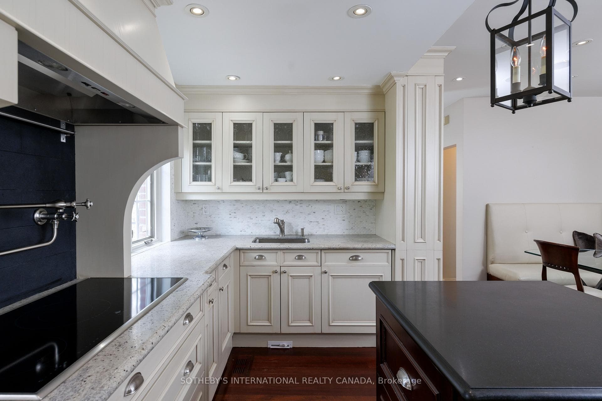 70 King Georges Road - Detached photo 13 of 50 in Etobicoke (Islington / Rexdale), Ontario