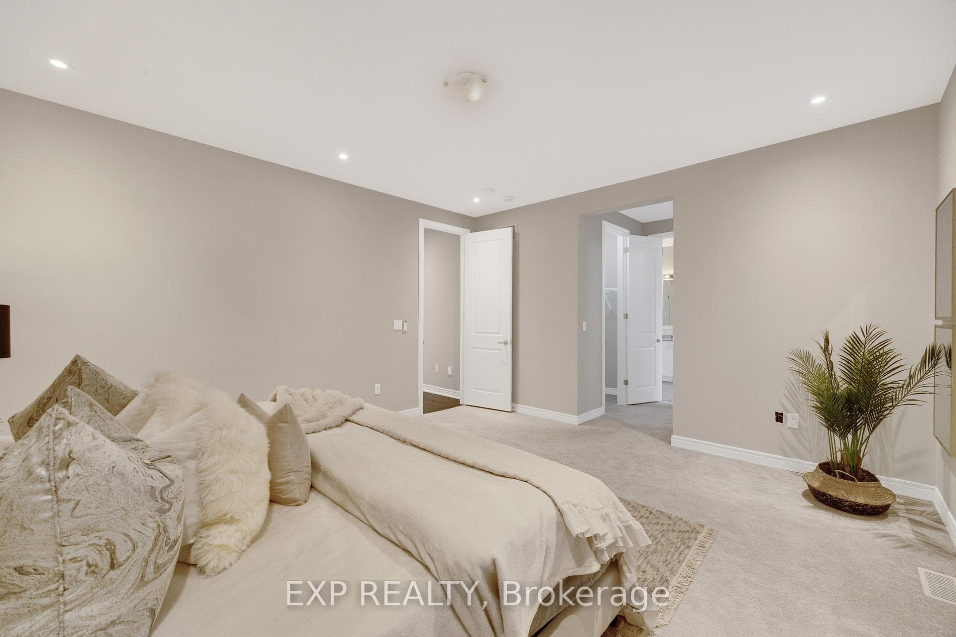 34 Carnegie Drive - Detached photo 28 of 42 in Oakville, Ontario