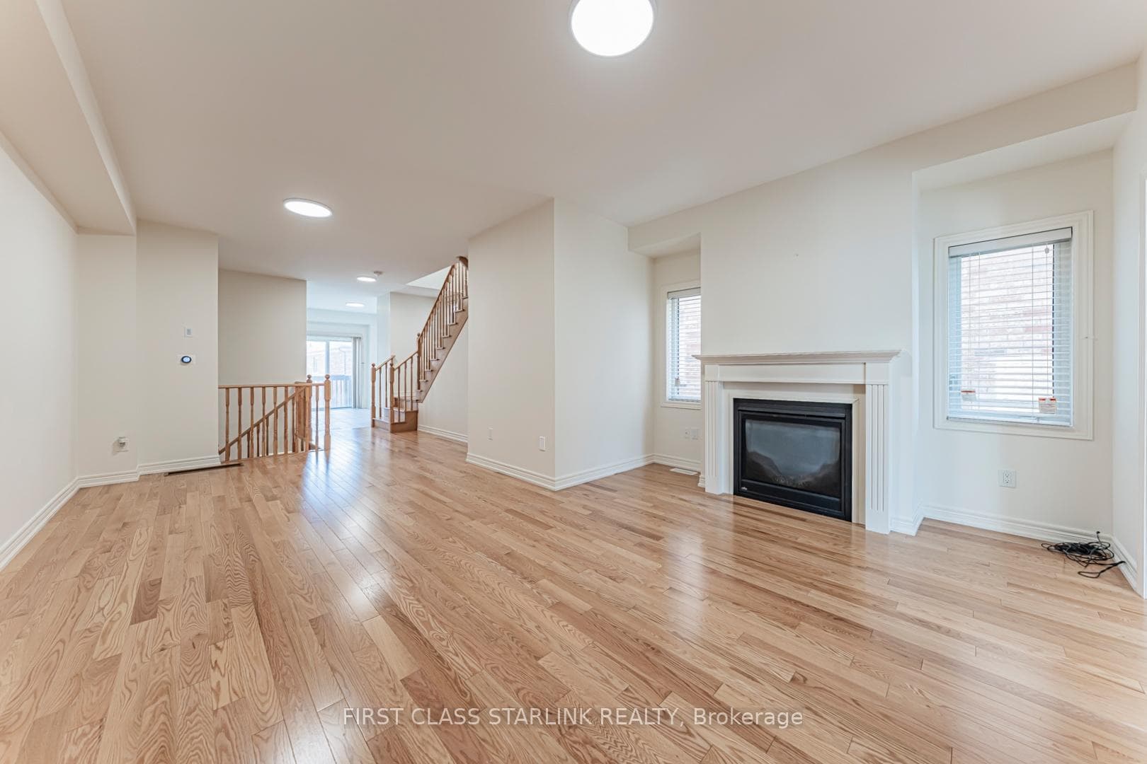 3964 THOMAS ALTON Boulevard - Semi-Detached photo 18 of 44 in Burlington, Ontario