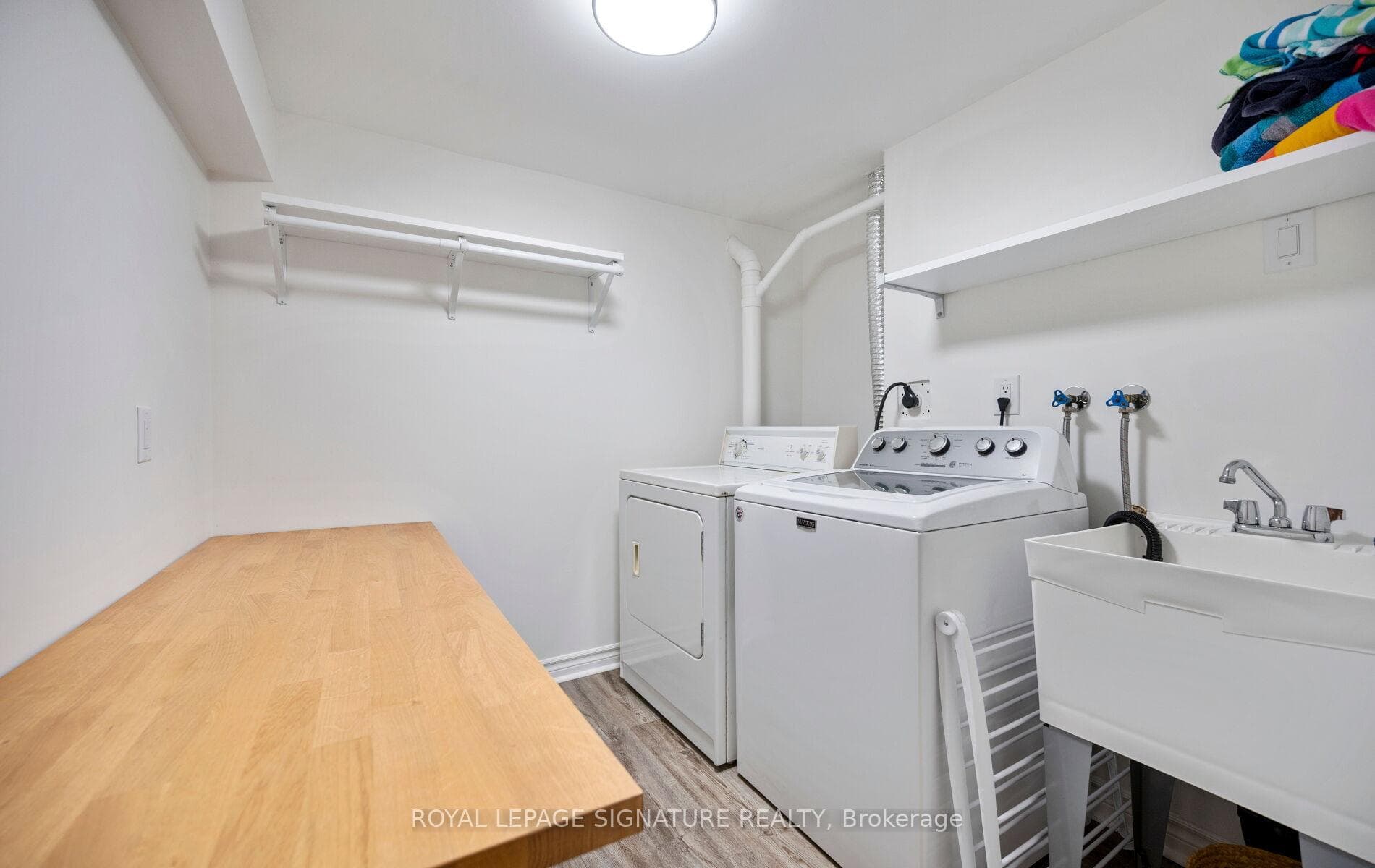 1570 Park Royale Boulevard - Detached photo 29 of 38 in Mississauga, Ontario