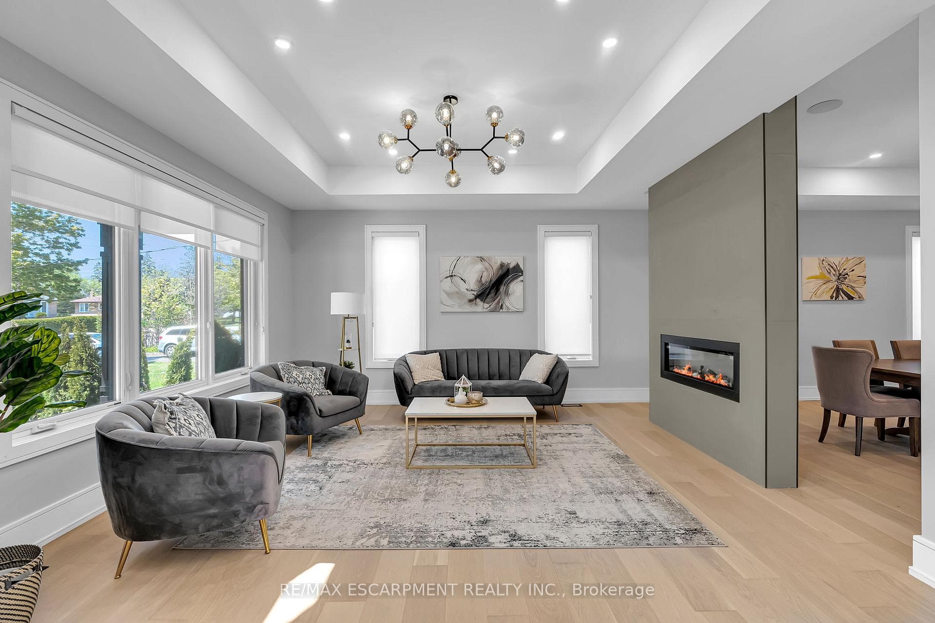 221 Morden Road - Detached photo 6 of 49 in Oakville, Ontario