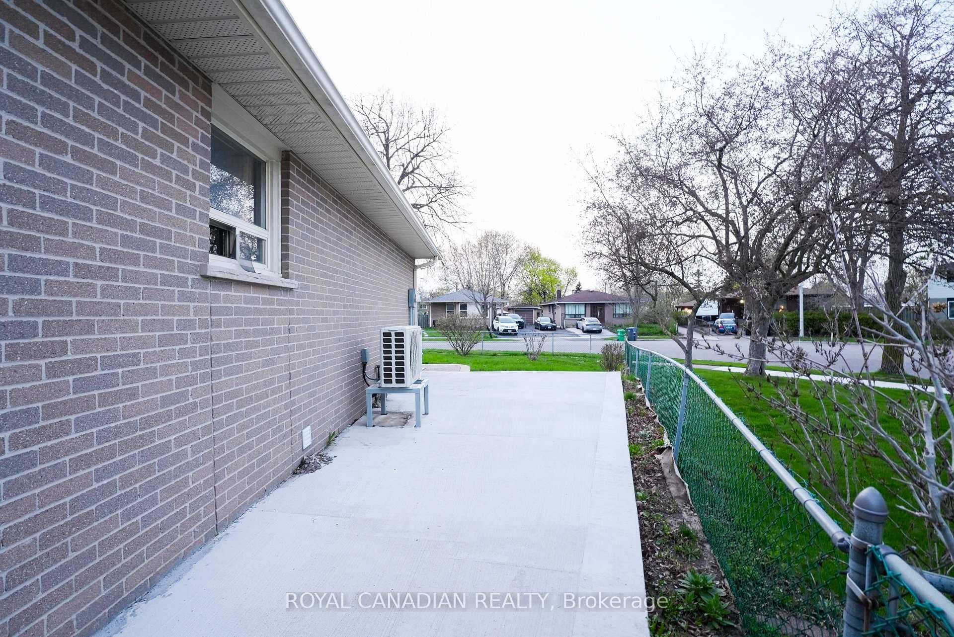 67 Sutherland Avenue - Detached photo 33 of 35 in Brampton, Ontario
