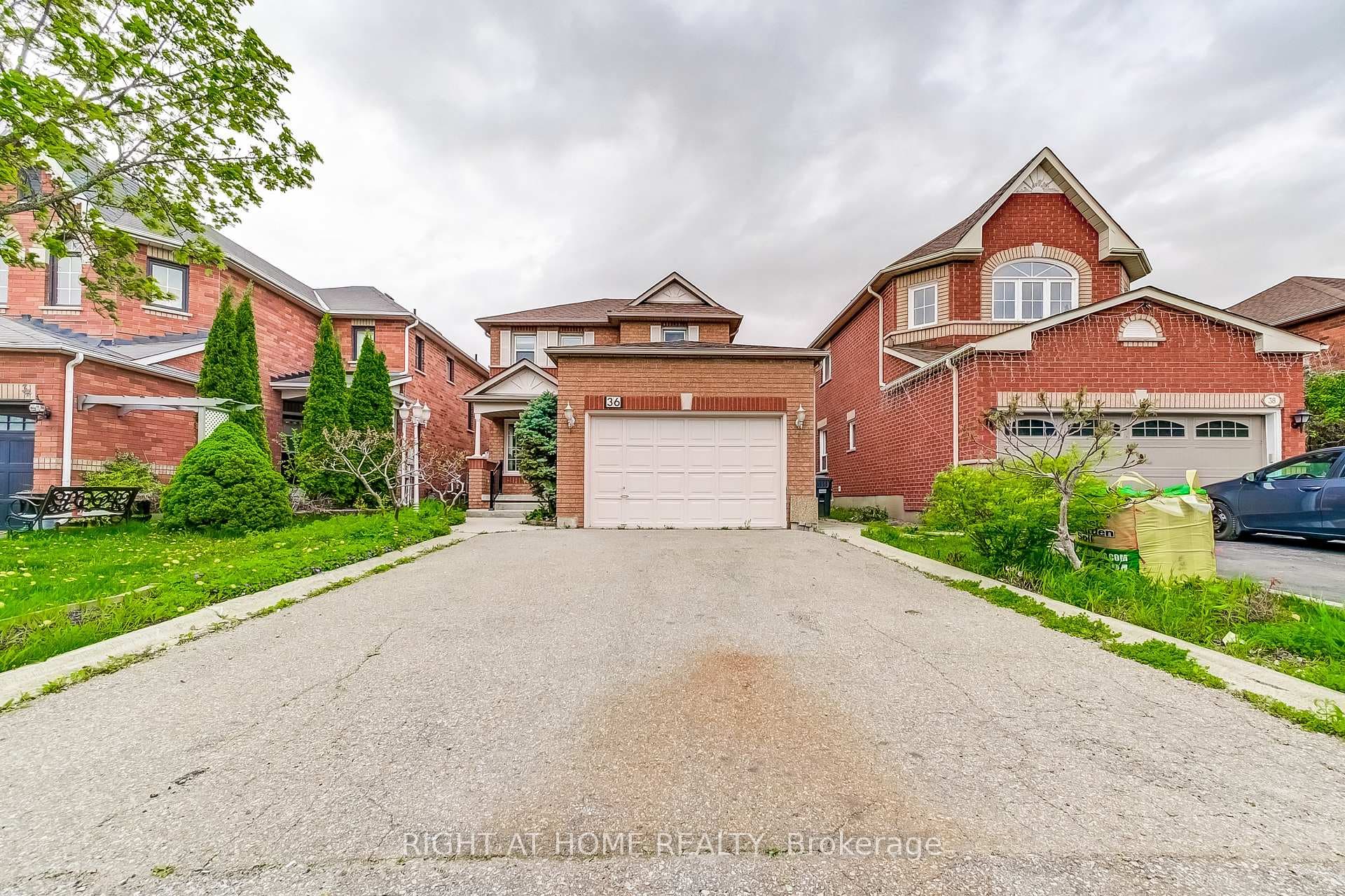 36 Mapleshade Drive - home for sale in Brampton, Ontario