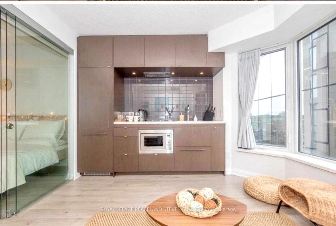 155 Yorkville Avenue Unit 1006 - Condo photo 11 of 14 in Annex / Yorkville / Summerhill, Ontario