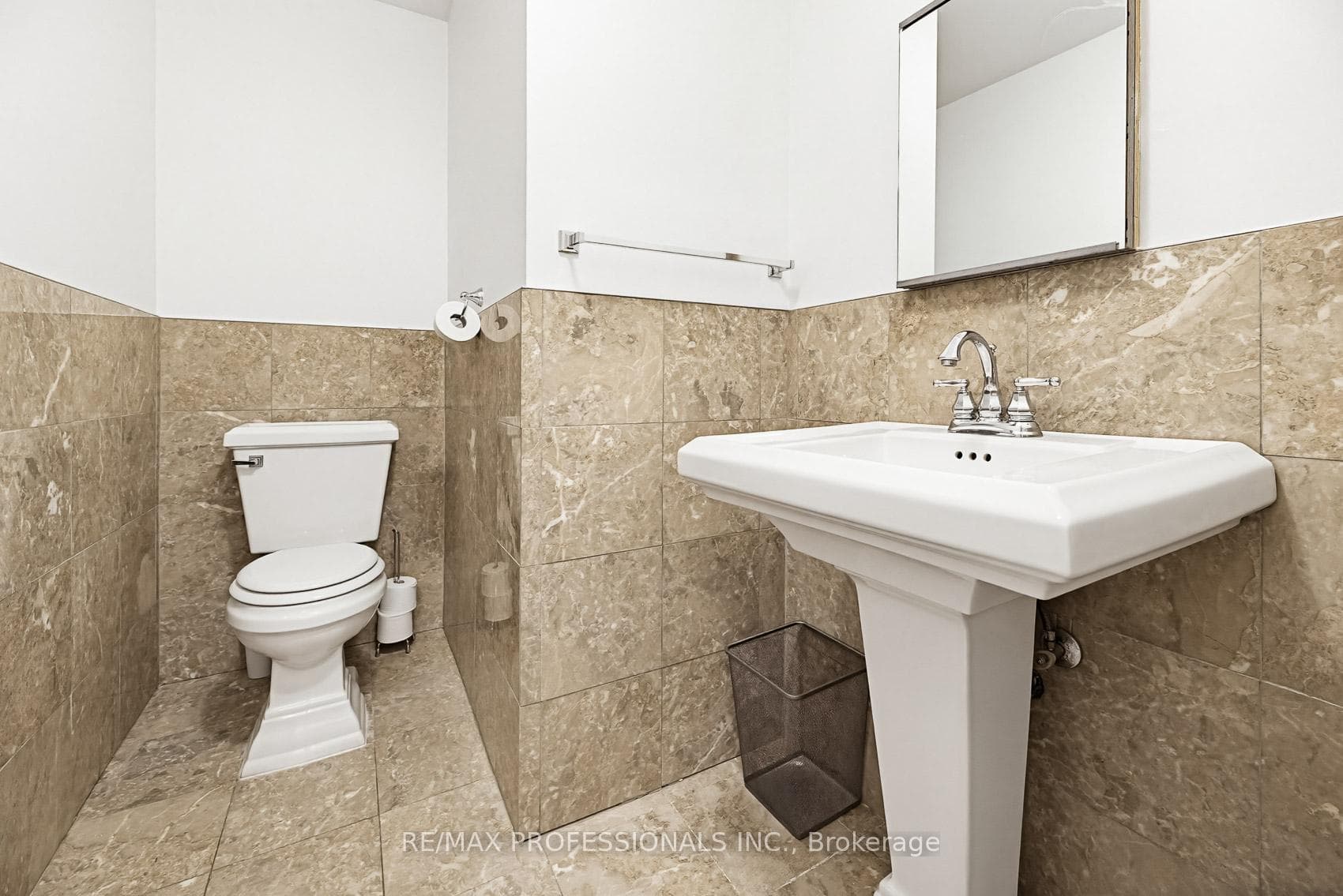 26 Neilor Crescent - Detached photo 9 of 50 in Etobicoke (Islington / Rexdale), Ontario