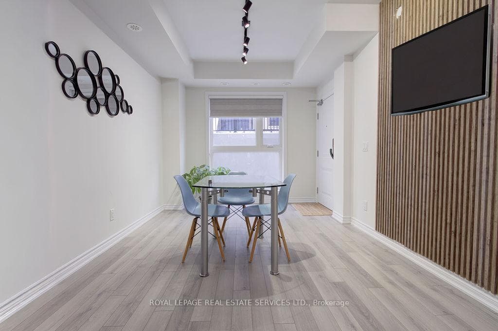 349 Wheat Boom Drive Unit 123 - Condo photo 9 of 20 in Oakville, Ontario