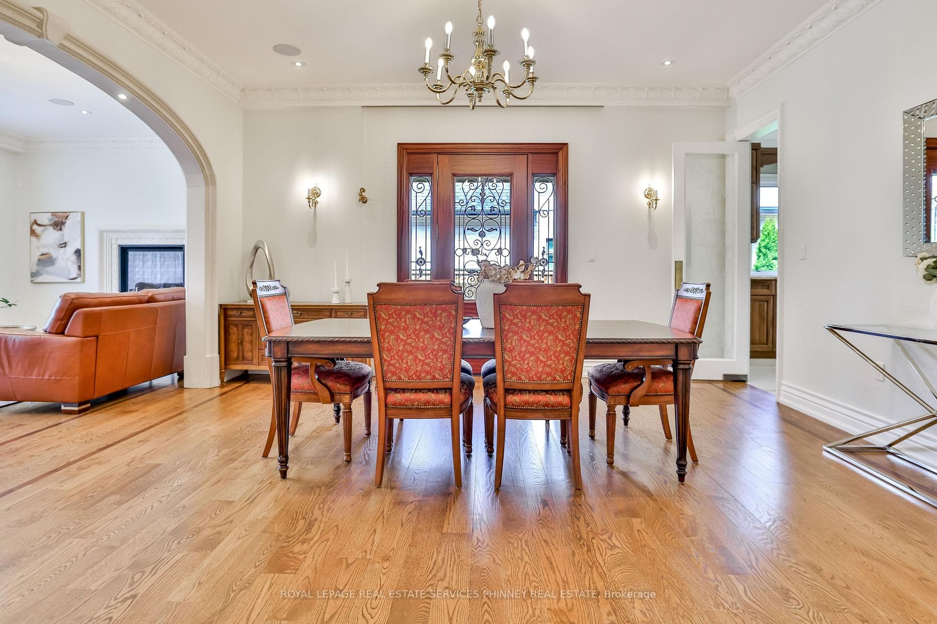 1511 Broadmoor Avenue - Detached photo 9 of 50 in Mississauga, Ontario