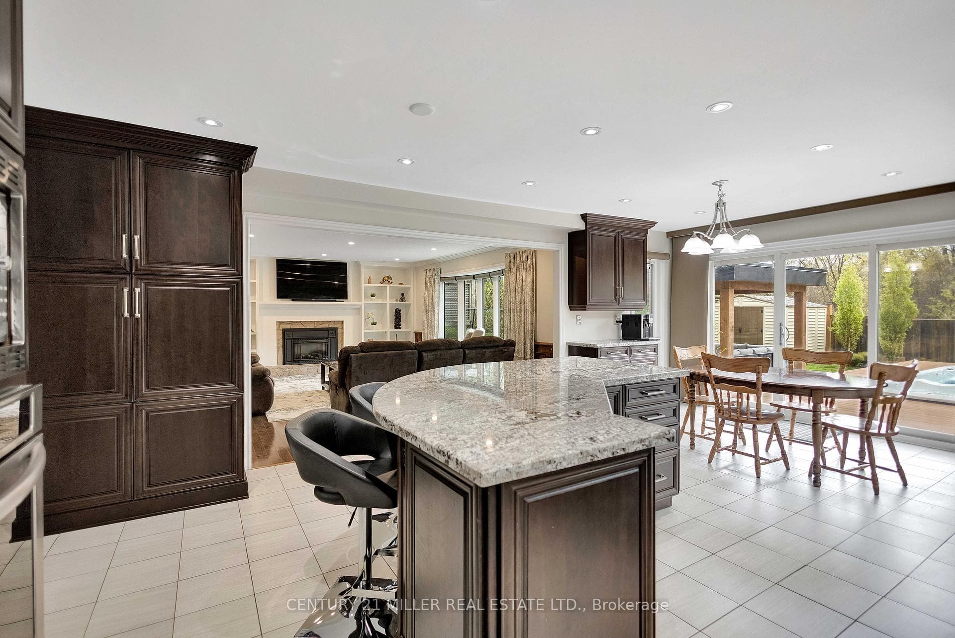 1398 Winterberry Drive - Detached photo 13 of 46 in Burlington, Ontario