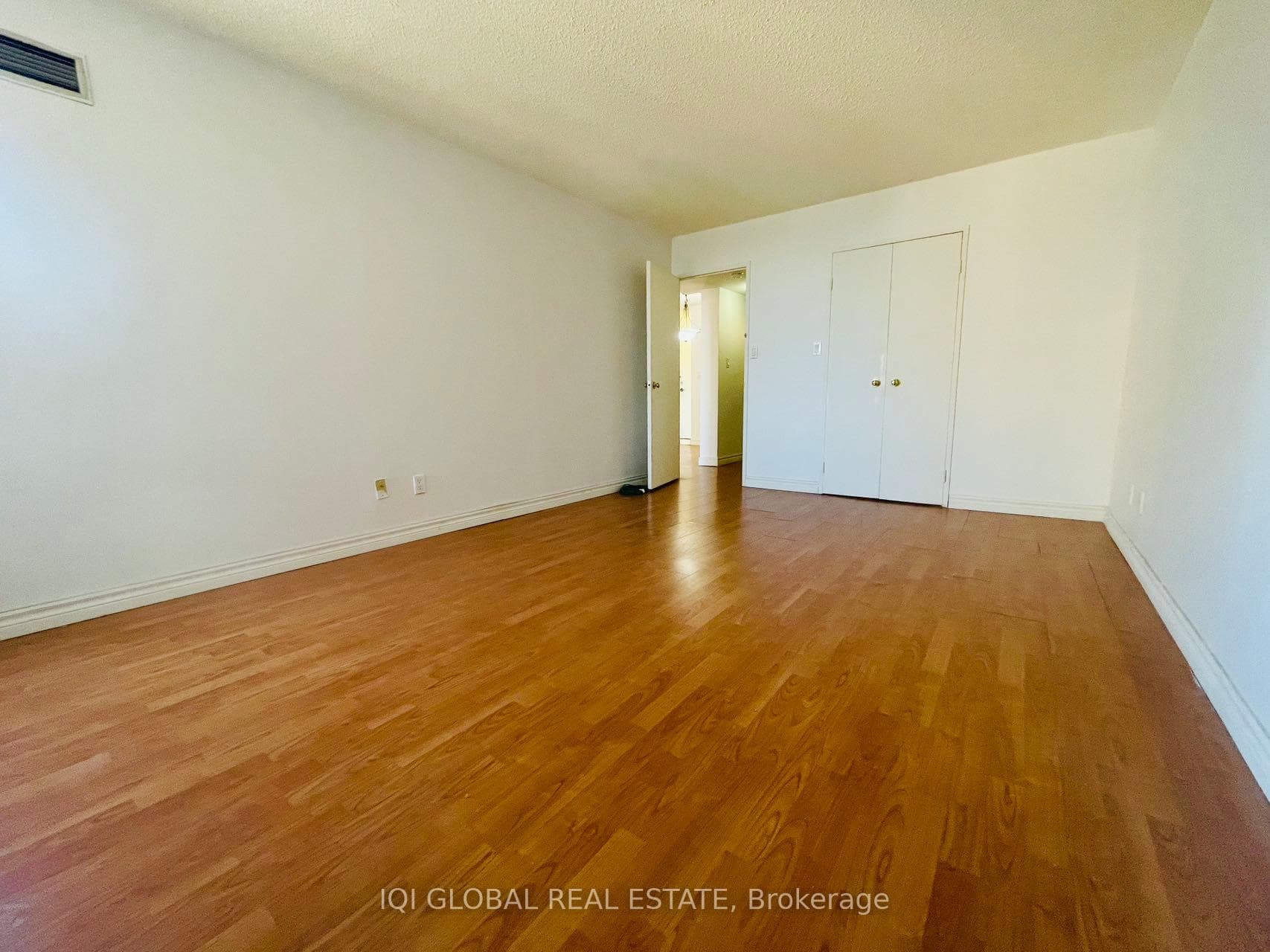75 Bamburgh Circle Unit 1615 - Condo photo 15 of 24 in Scarborough Village / Eglinton East, Ontario