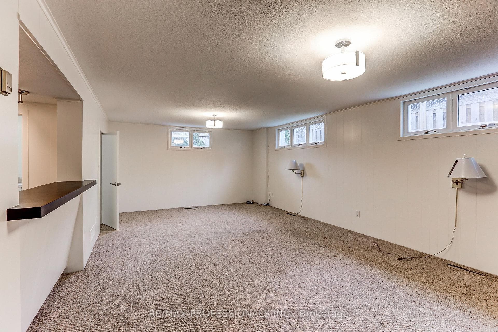 23 Ravensbourne Crescent - Detached photo 32 of 44 in Etobicoke (Islington / Rexdale), Ontario