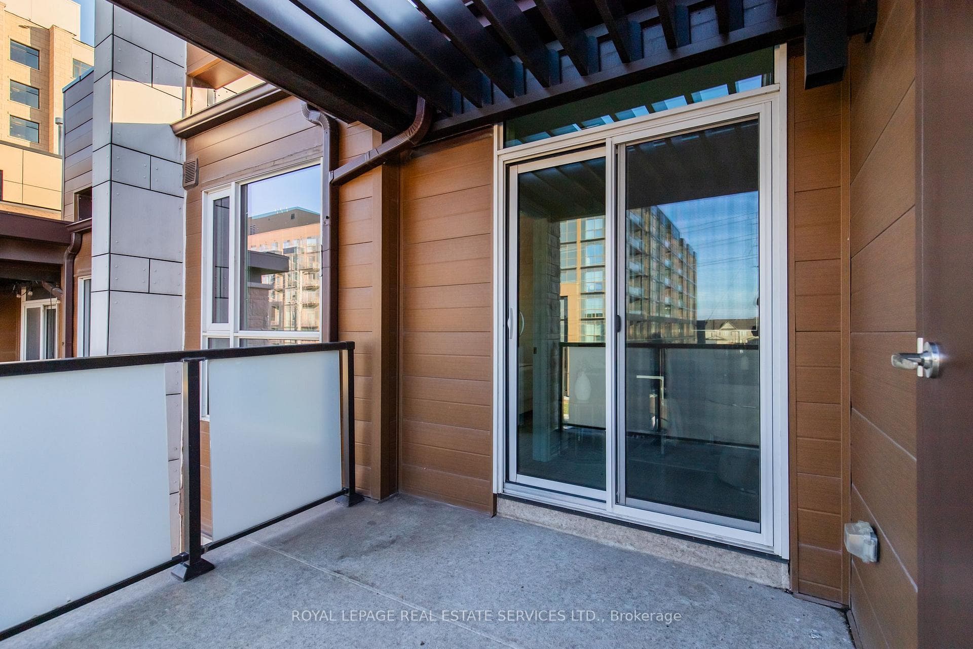 2370 Khalsa Gate Unit 304 - Condo photo 15 of 28 in Oakville, Ontario