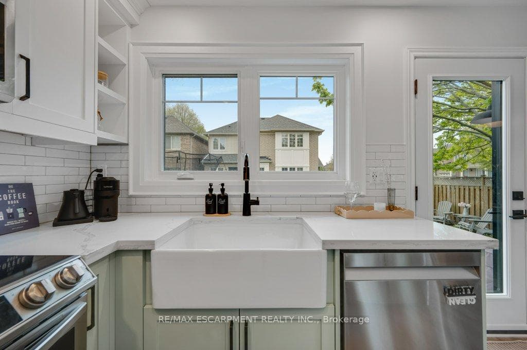 1360 Ashwood Terrace - Detached photo 17 of 39 in Oakville, Ontario