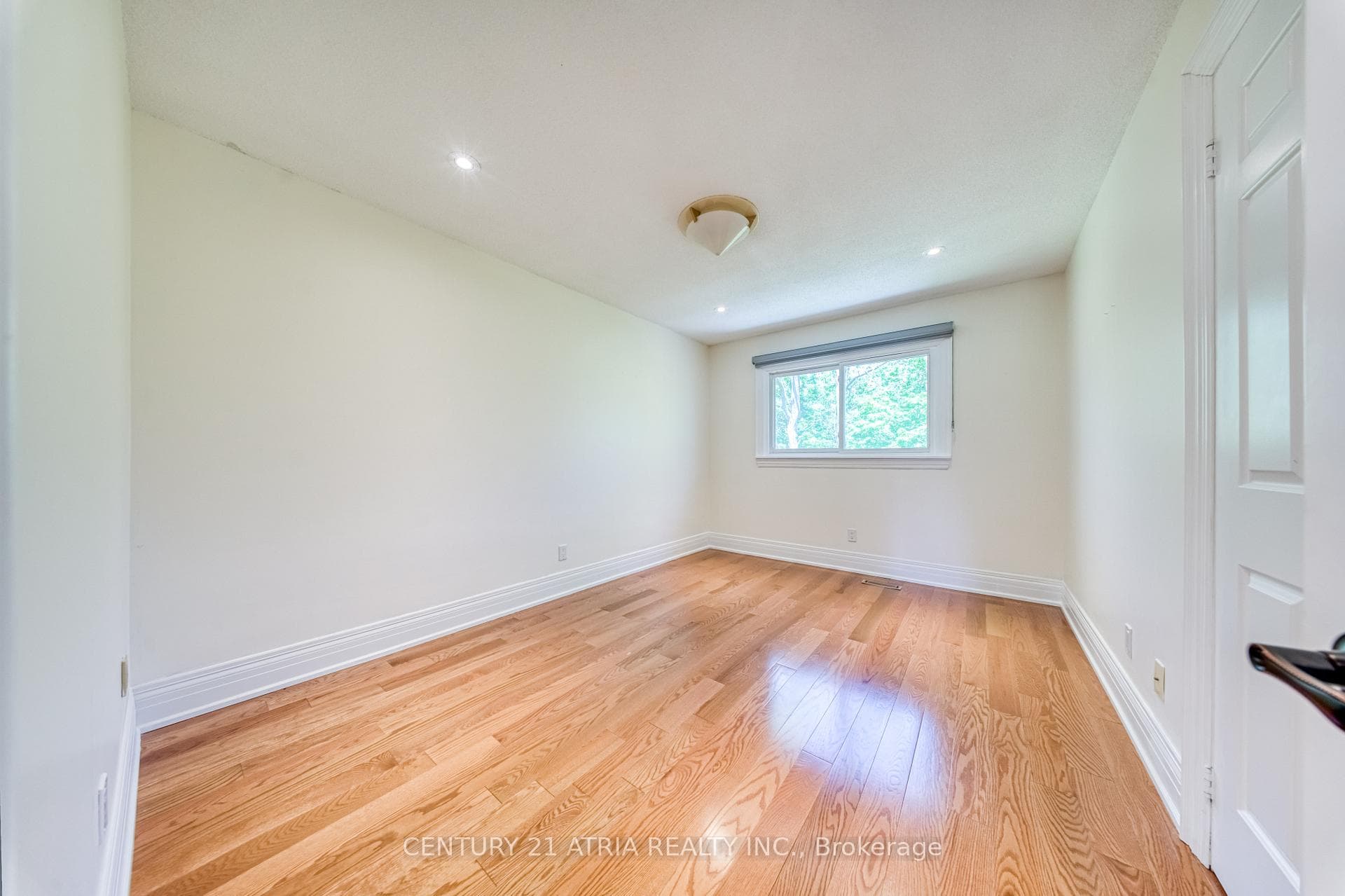 474 Hidden Trail N/A - Detached photo 32 of 47 in Thornhill / Willowdale, Ontario