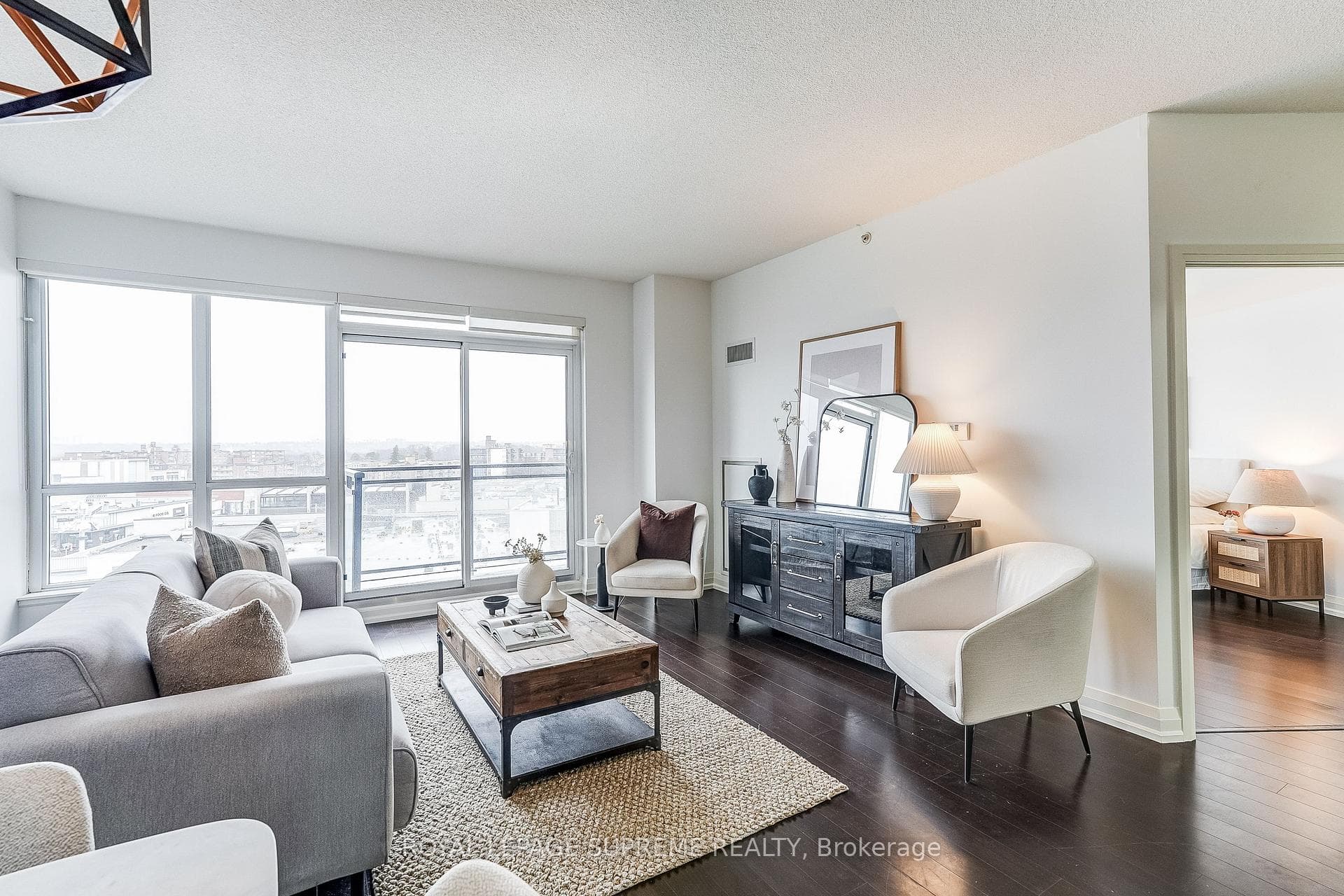 85 The Donway West N/A Unit 504 - Condo photo 3 of 42 in Don Mills / Parkwoods / Victoria Village, Ontario