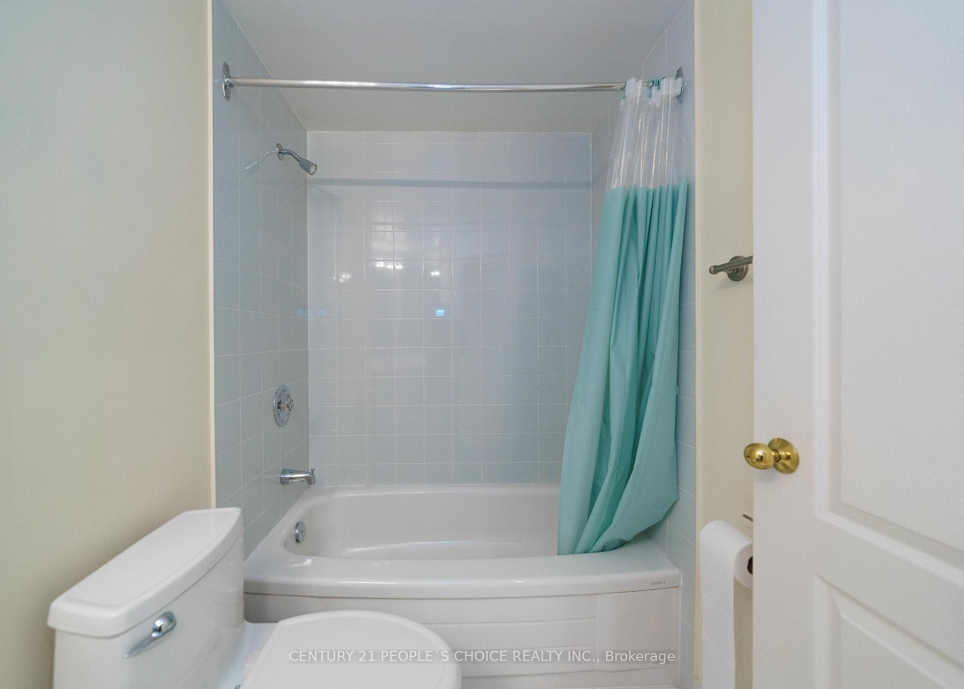 1905 Pilgrims Way Unit 506 - Condo photo 13 of 46 in Oakville, Ontario