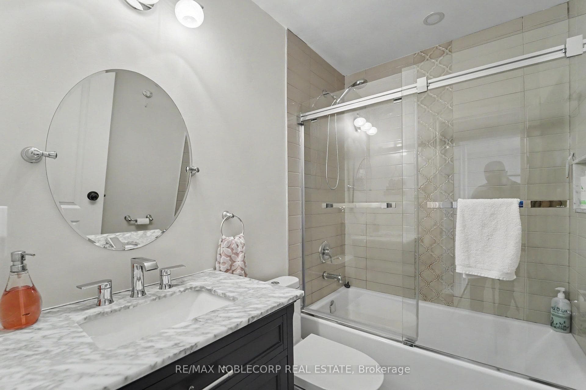 12 Waterbury Street - Detached photo 30 of 48 in Caledon, Ontario