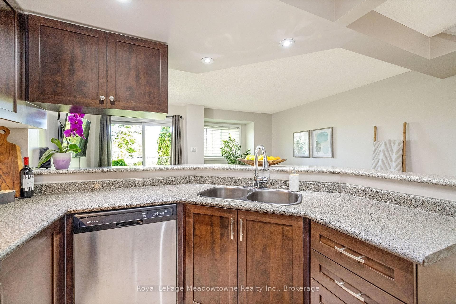 2960 Headon Forest Drive Unit 40 - Condo photo 15 of 33 in Burlington, Ontario