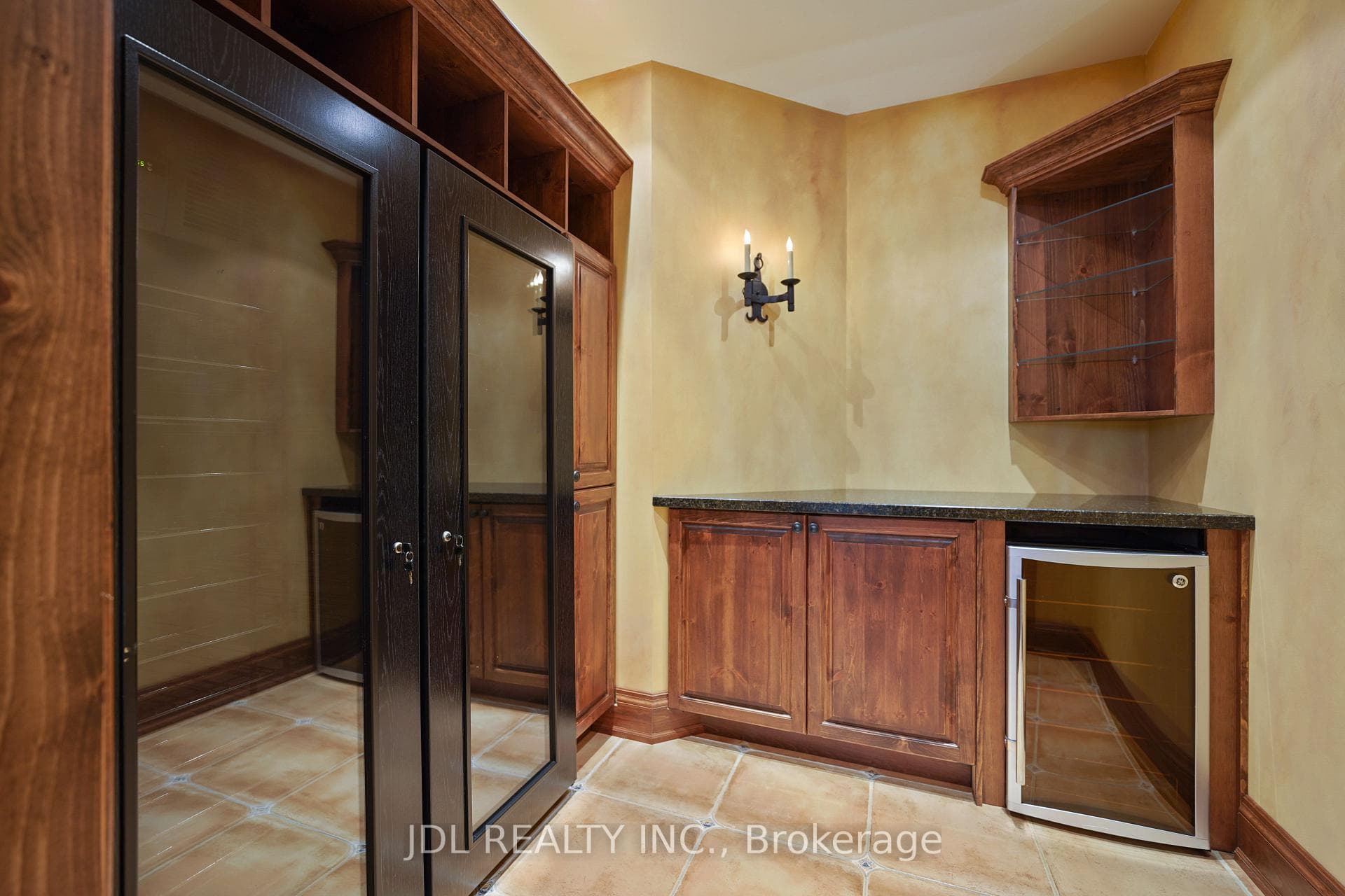 1283 Lindburgh Court - Detached photo 45 of 49 in Mississauga, Ontario