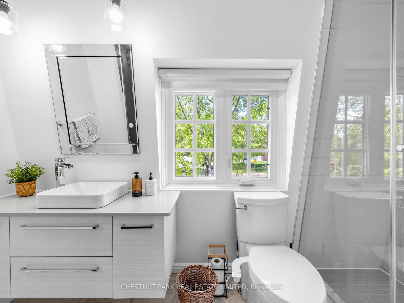 725 Bexhill Road - Detached photo 27 of 39 in Mississauga, Ontario