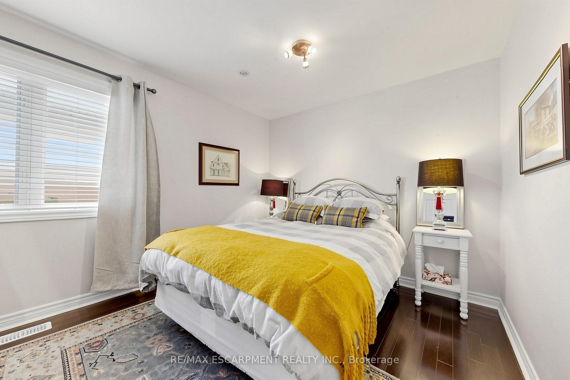 4176 Saunders Crescent - Detached photo 31 of 50 in Burlington, Ontario
