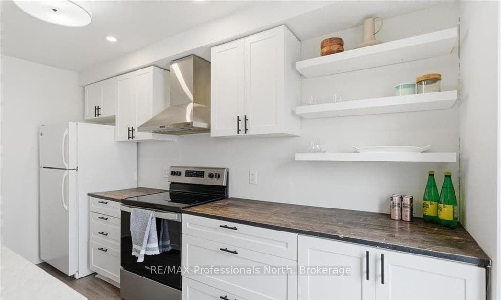 98 Roxton Road - Semi-Detached photo 11 of 28 in Oakville, Ontario
