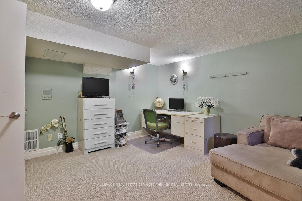 1244 Woodland Avenue - Detached photo 32 of 46 in Mississauga, Ontario