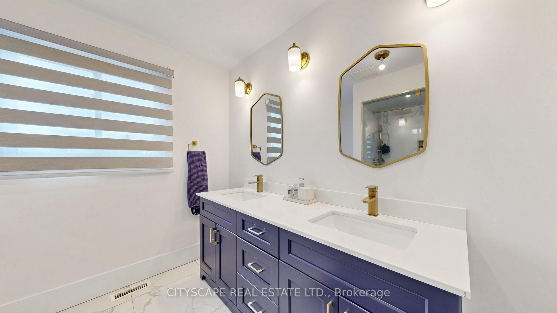 5534 River Grove Avenue - Detached photo 16 of 36 in Mississauga, Ontario