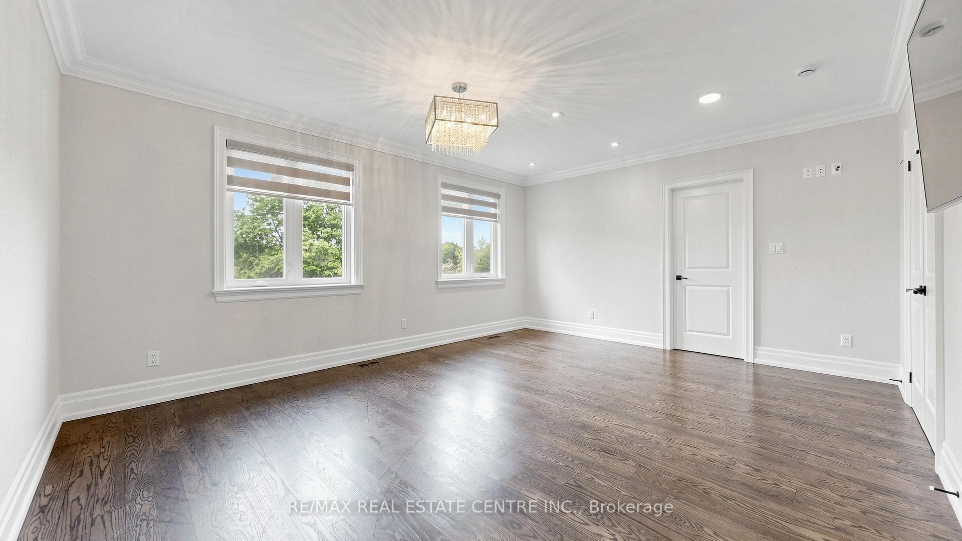 1496 Mansfield Drive - Detached photo 18 of 50 in Oakville, Ontario