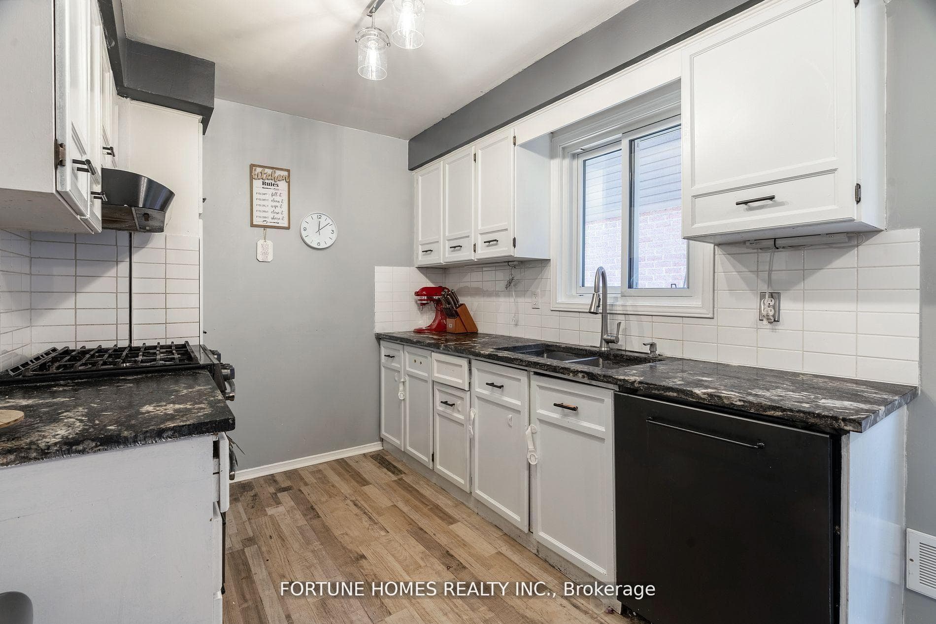 21 Garden Avenue - Detached photo 15 of 33 in Brampton, Ontario