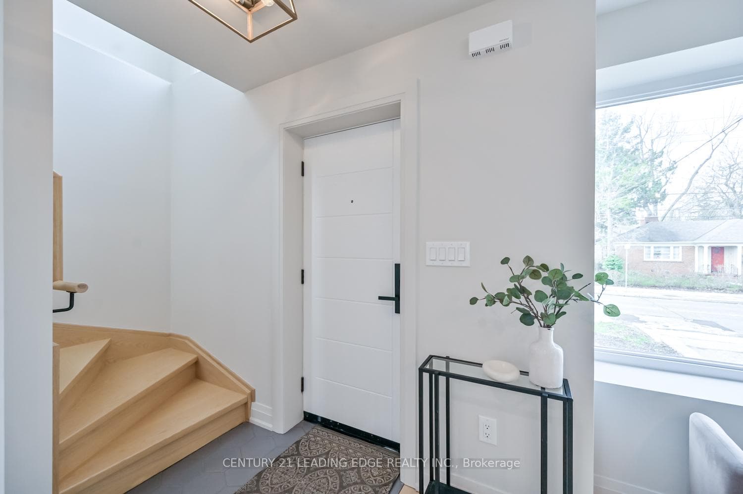 227 Warden Avenue - Detached photo 4 of 45 in Birch Cliff / Cliffside, Ontario