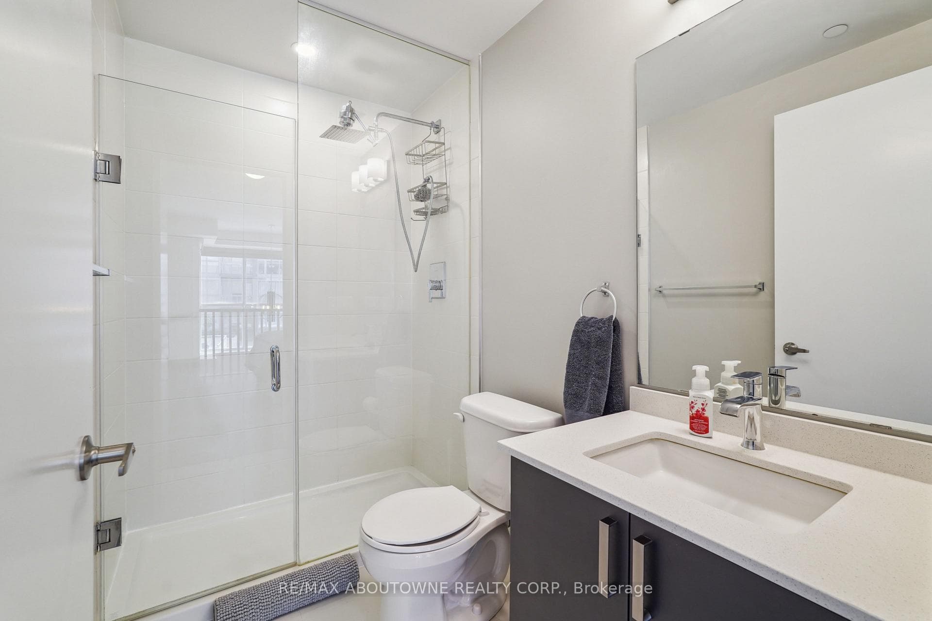 5260 Dundas Street Unit C204 - Condo photo 19 of 32 in Burlington, Ontario