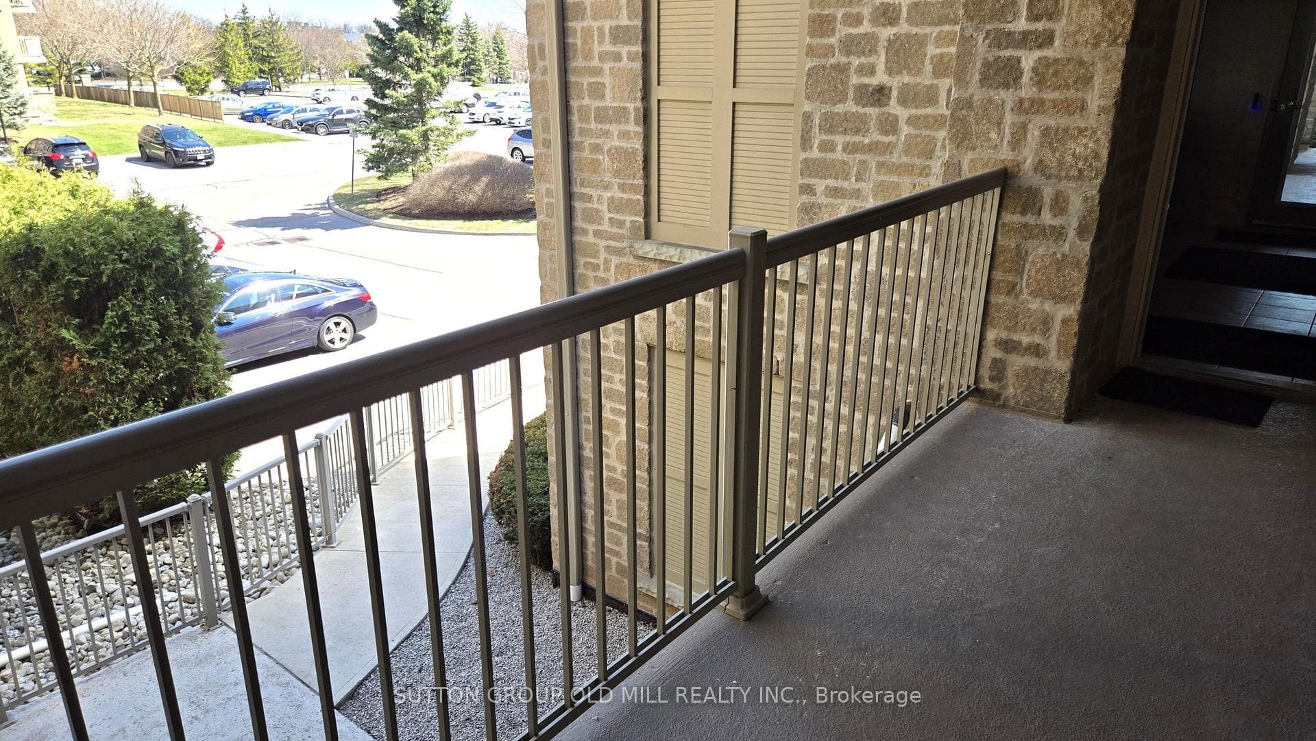1470 Bishops Gate Unit 208 - Condo photo 11 of 32 in Oakville, Ontario