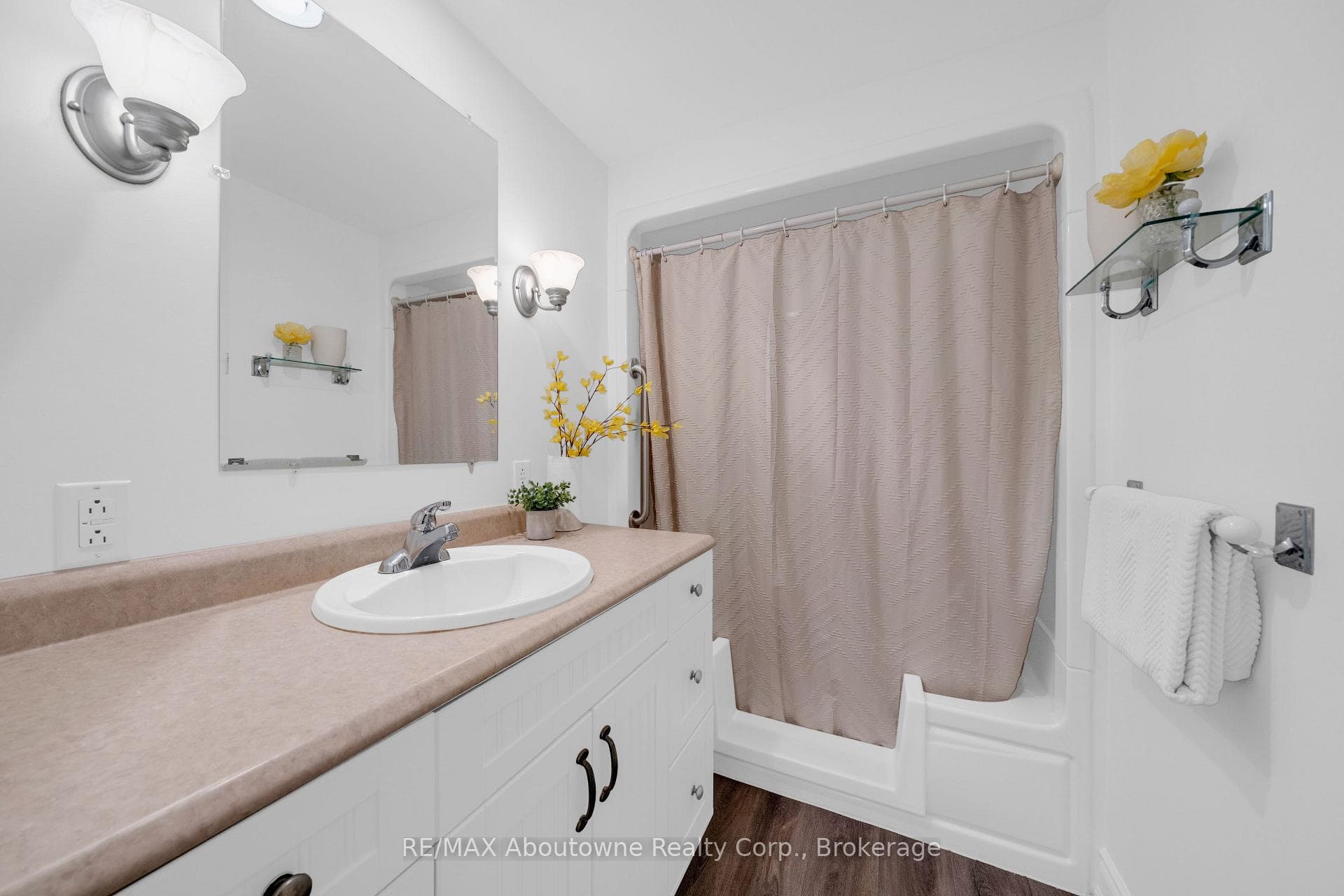 1270 Gainsborough Drive Unit 35 - Condo photo 30 of 50 in Oakville, Ontario