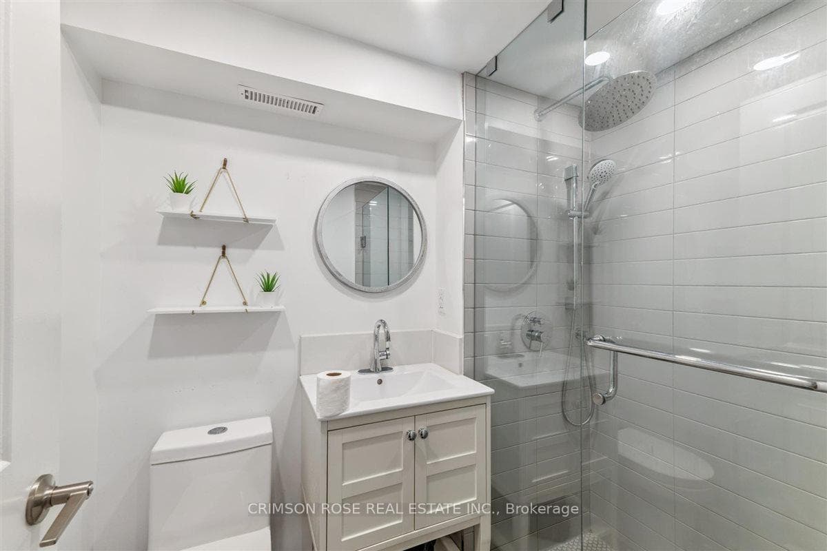89 Holyrood Avenue - Detached photo 26 of 34 in Oakville, Ontario