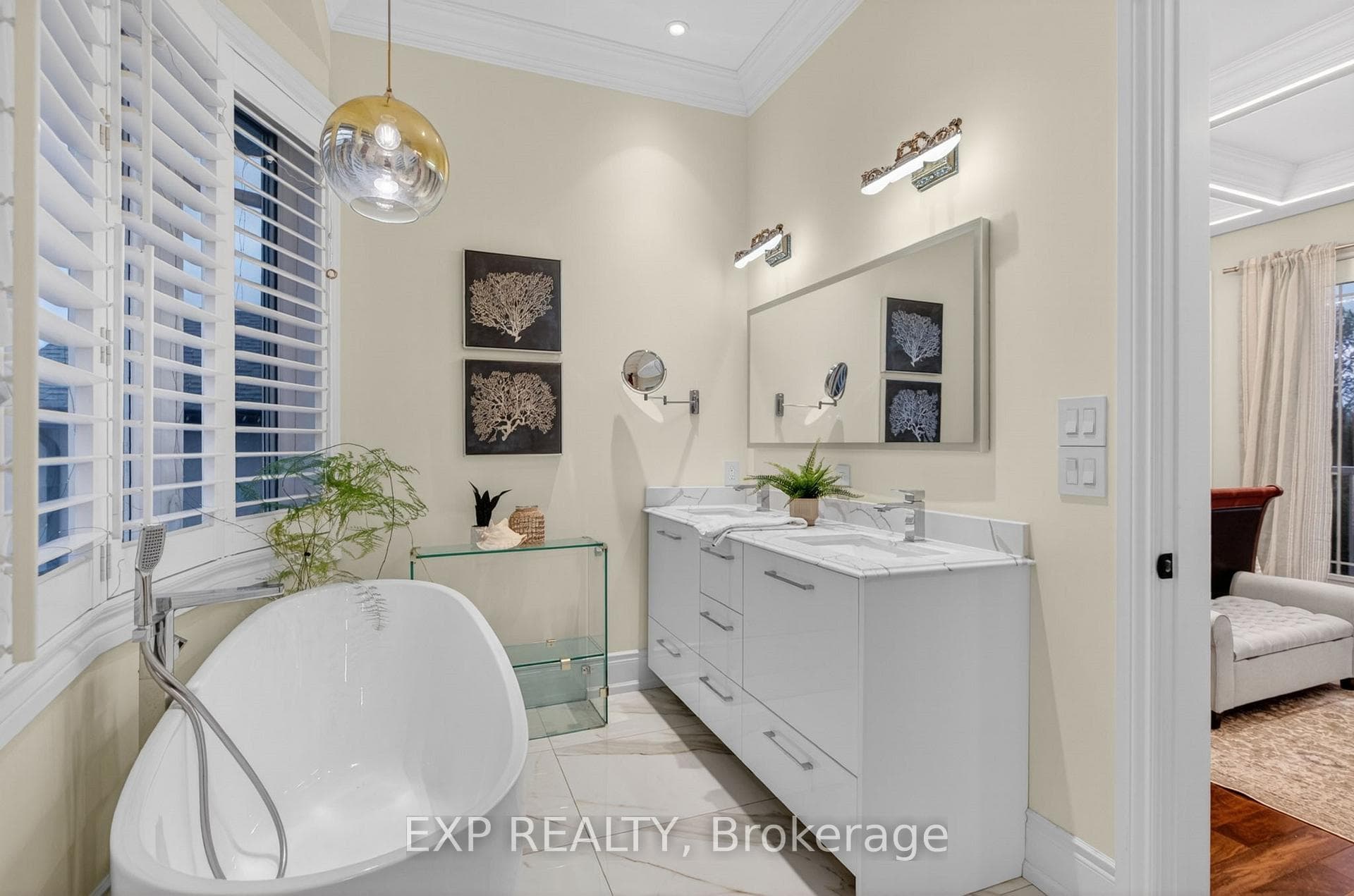 2439 Bridge Road - Detached photo 13 of 50 in Oakville, Ontario