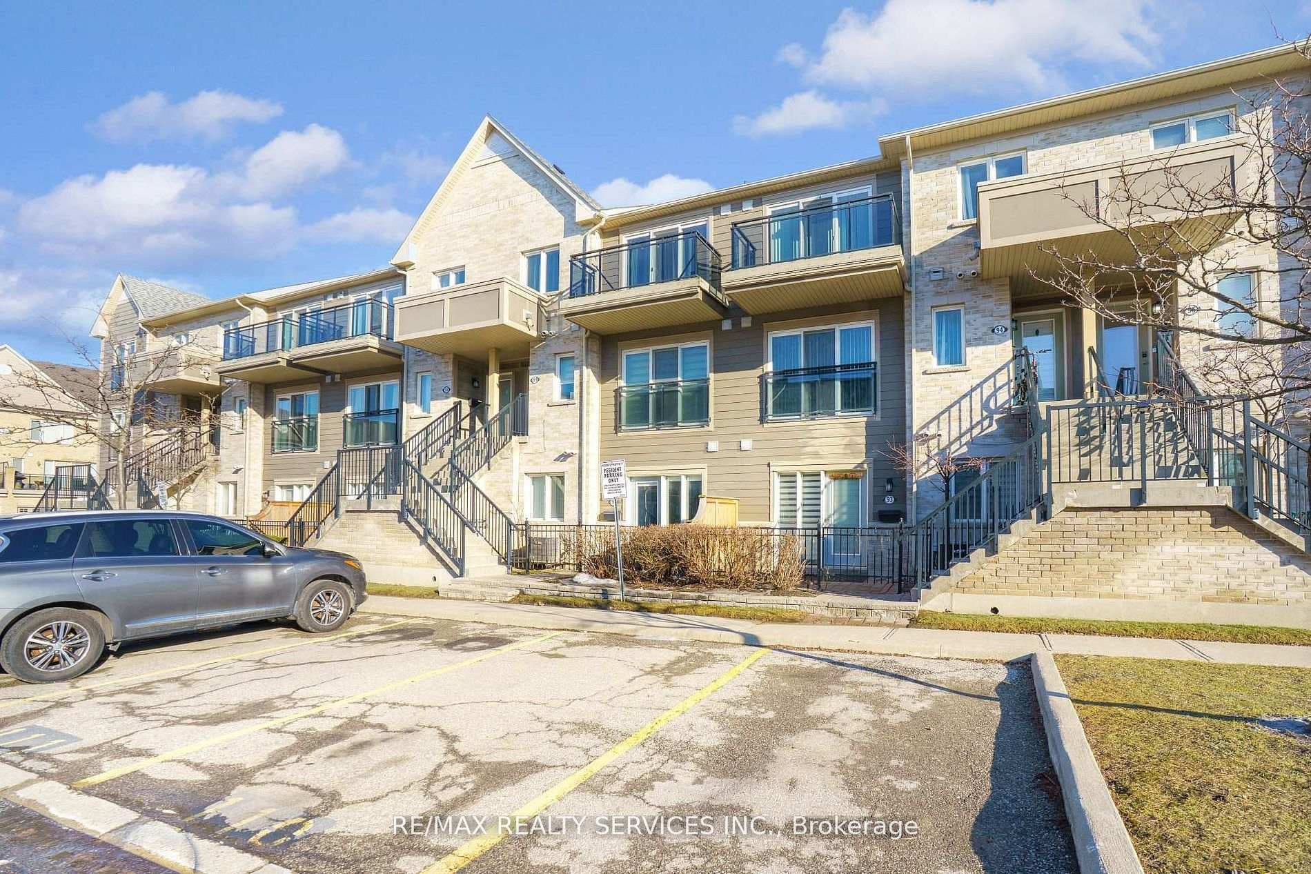60 Fairwood Circle Unit 92 - Condo photo 1 of 27 in Brampton, Ontario