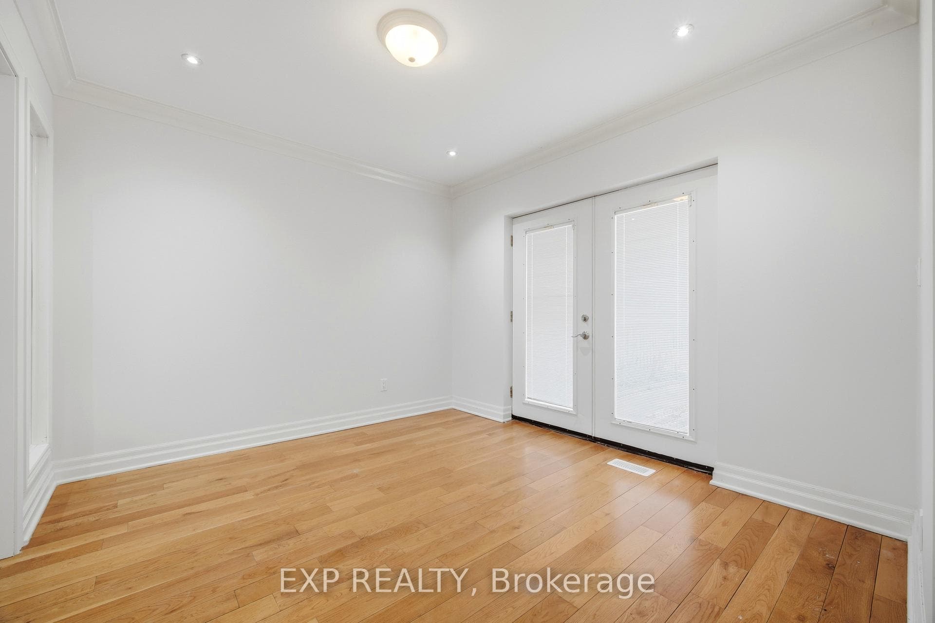 2065 Westfield Drive - Detached photo 9 of 50 in Mississauga, Ontario