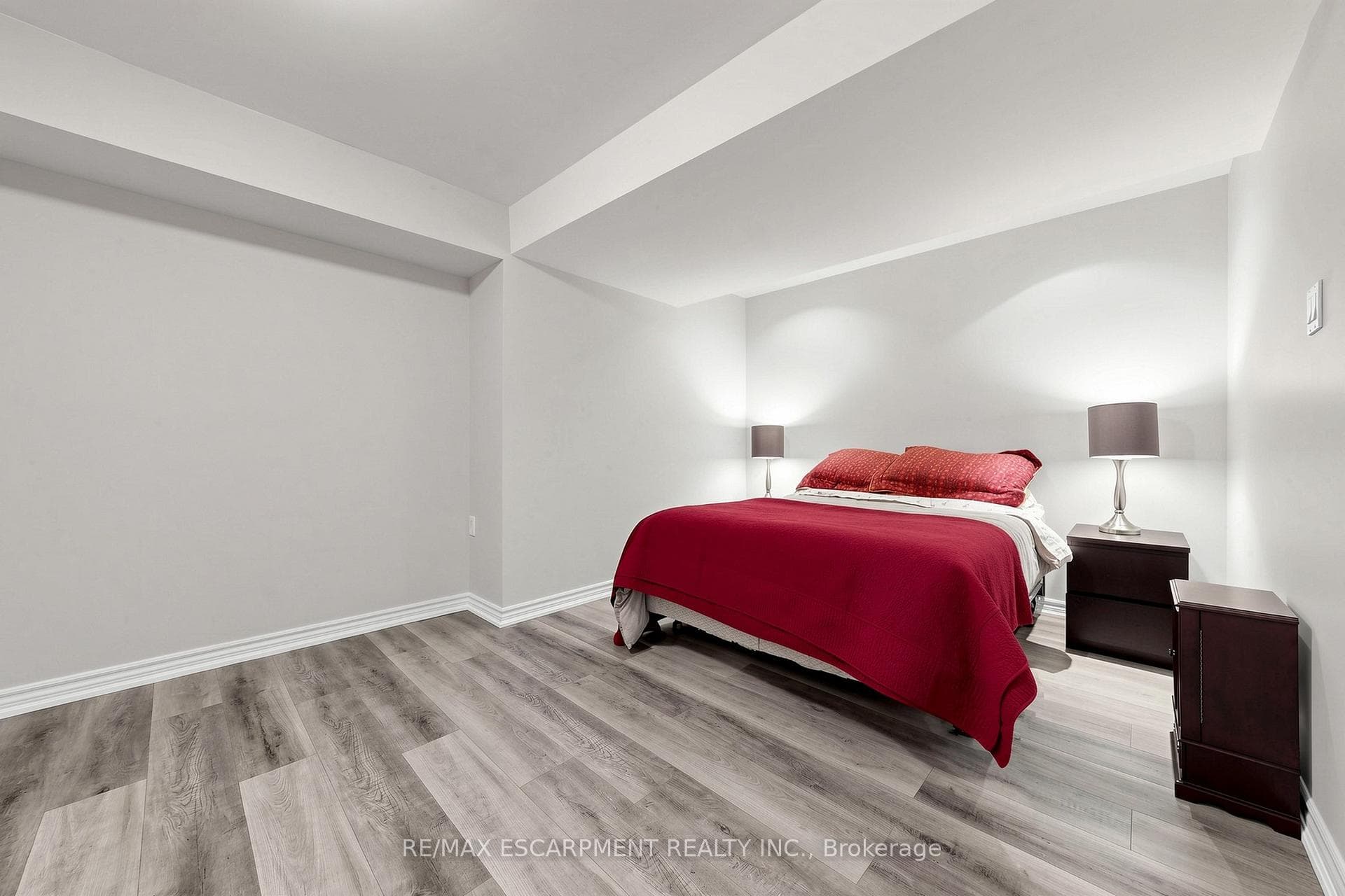 4176 Saunders Crescent - Detached photo 37 of 50 in Burlington, Ontario