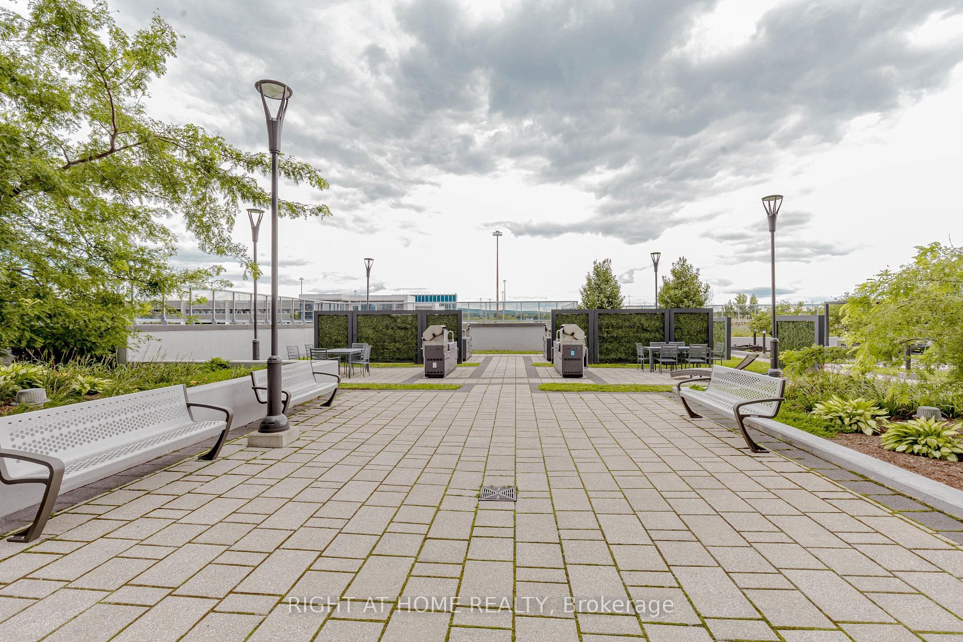 2093 Fairview Street Unit 709 - Condo photo 42 of 45 in Burlington, Ontario
